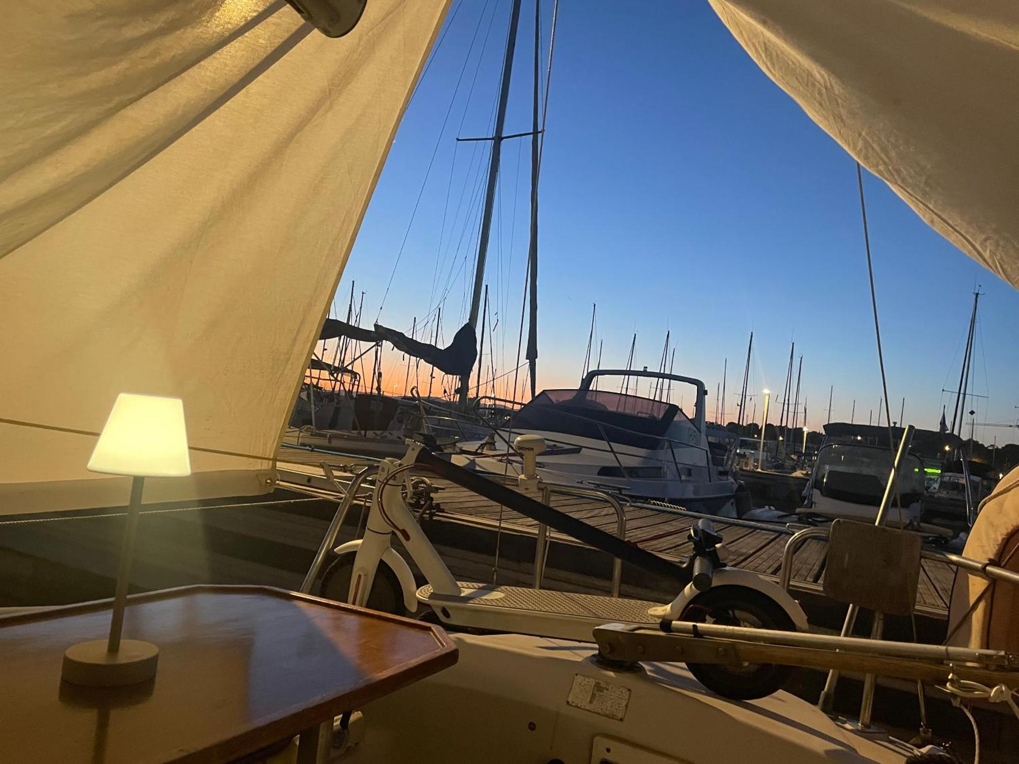 Yacht Studio Galarne Saint-Raphaël エクステリア 写真