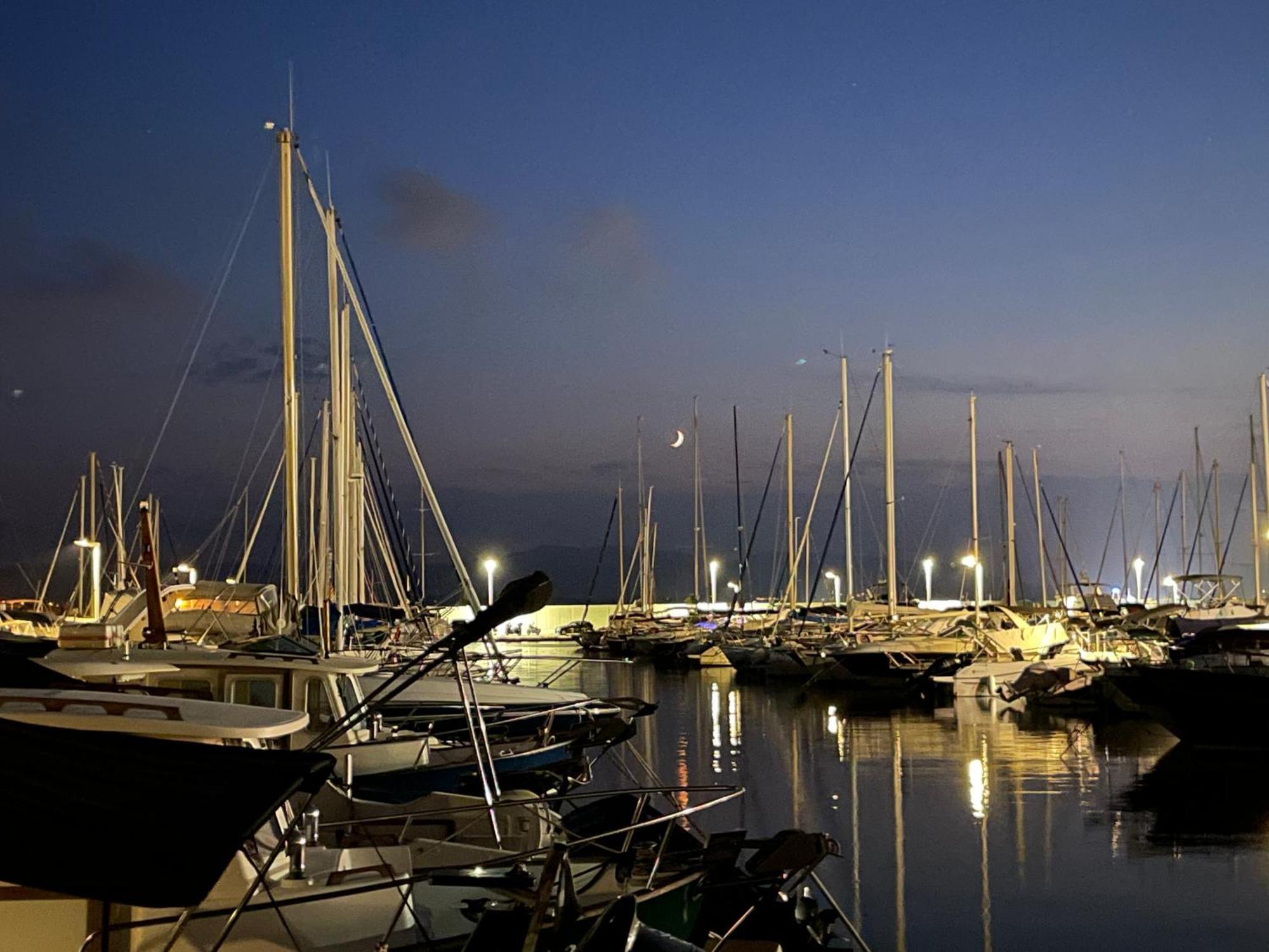 Yacht Studio Galarne Saint-Raphaël エクステリア 写真